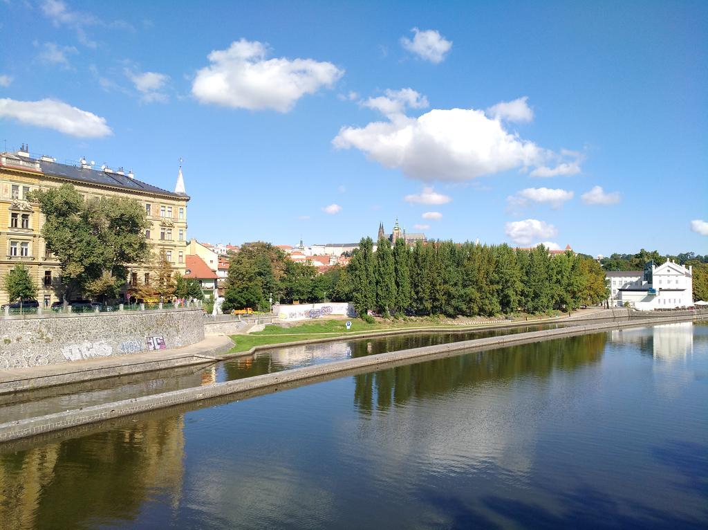 Modern Apartment Vsehrdova Praga Exterior foto